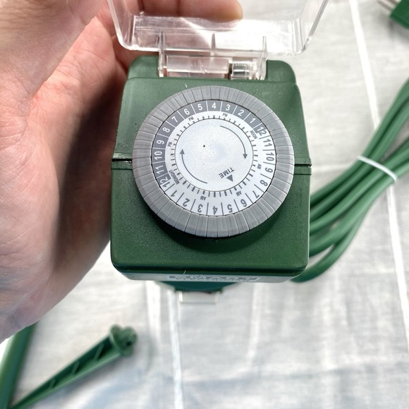 Miracle LED Plant Life Cycle 2 Socket Grow Light Kit with Bulbs And Timer 6 Pack - Picture 5 of 6